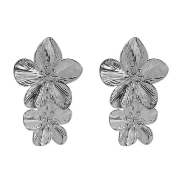 ZARA Super Silver Floral earrings - Picture 4 of 14